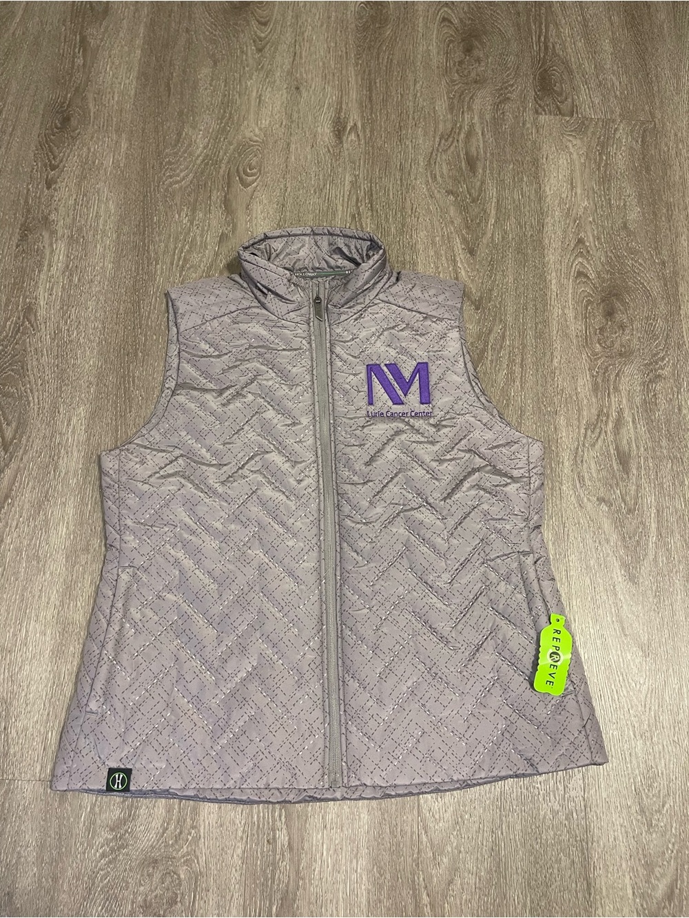 Northwestern Medicine Laurie Cancer Center Sleeveless Vest Brand New With Tags